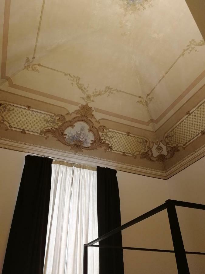 Gatto Bianco Duchessa Bed & Breakfast Bari Exterior photo