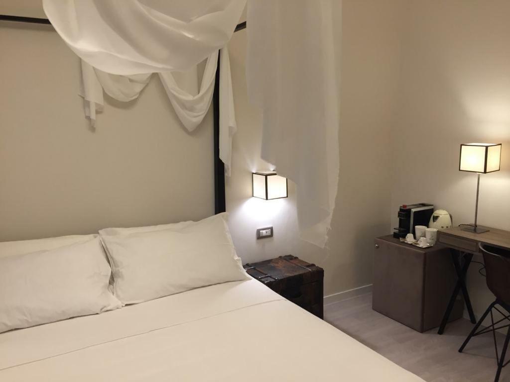 Gatto Bianco Duchessa Bed & Breakfast Bari Exterior photo