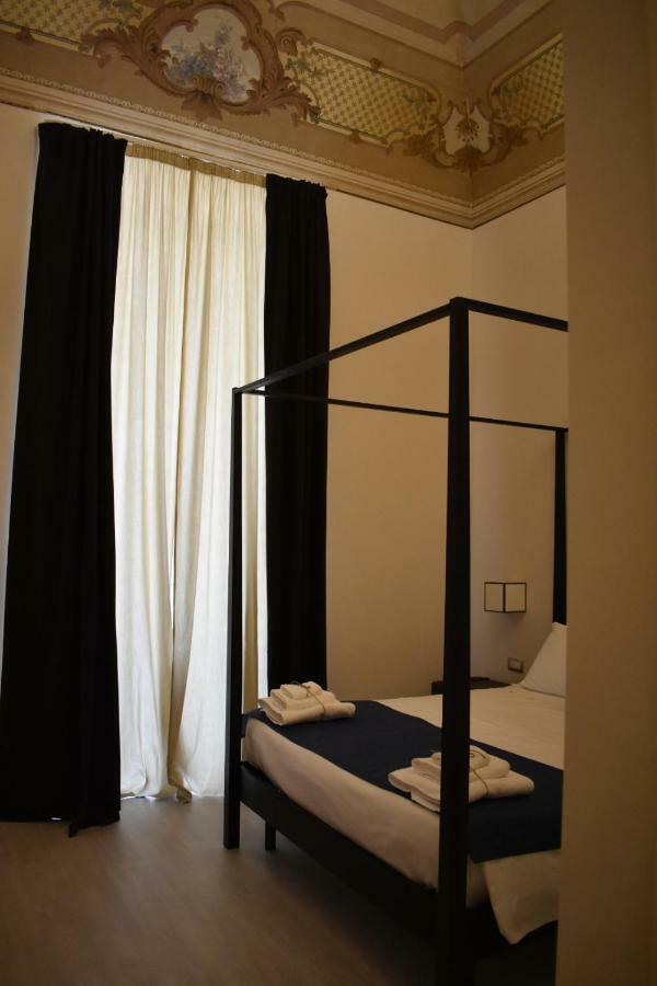 Gatto Bianco Duchessa Bed & Breakfast Bari Exterior photo